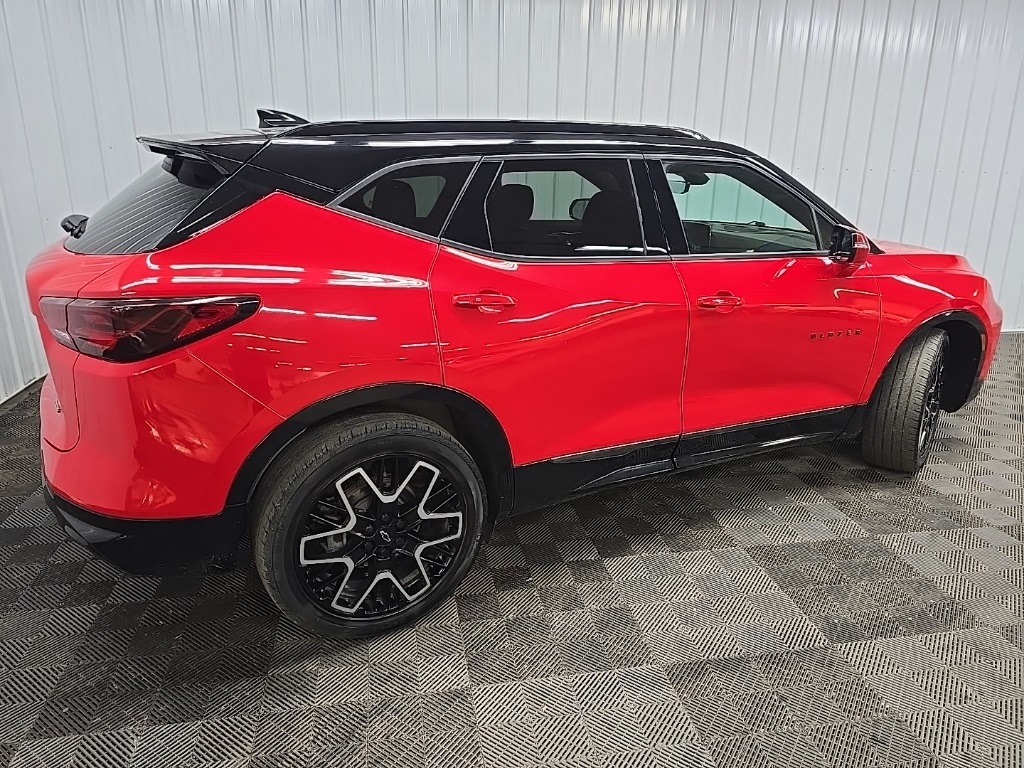 2023 Chevrolet Blazer RS photo 3