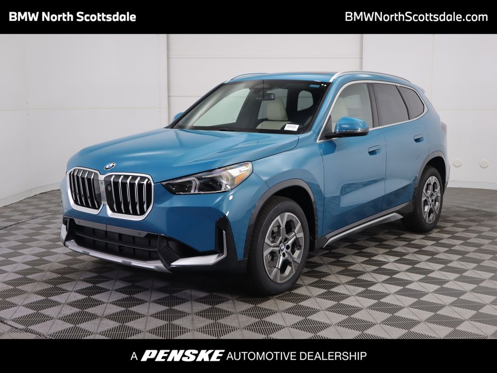 2025 BMW X1 28i's photo