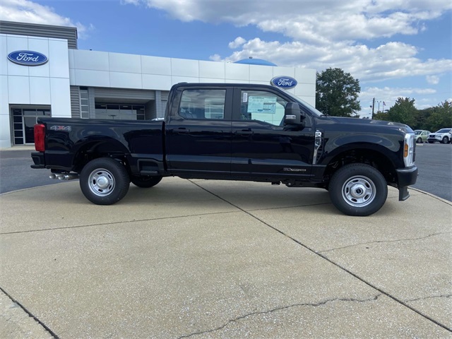 2026 Ford F-250 photo 2