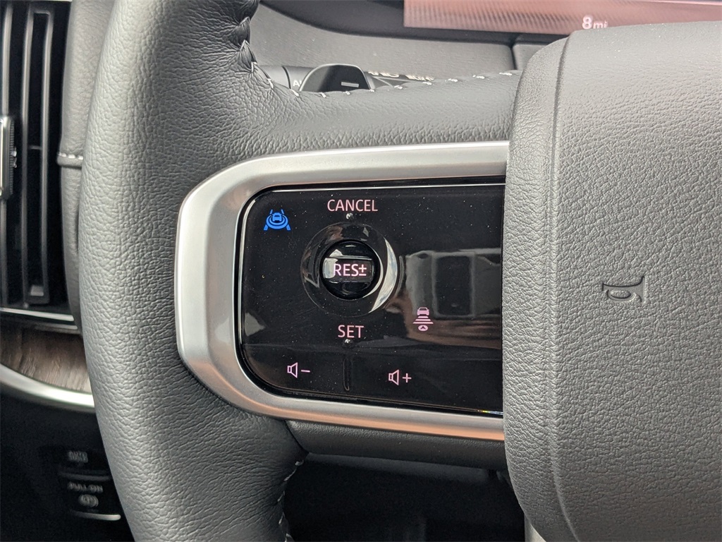 2026 Nissan Armada SL photo 23