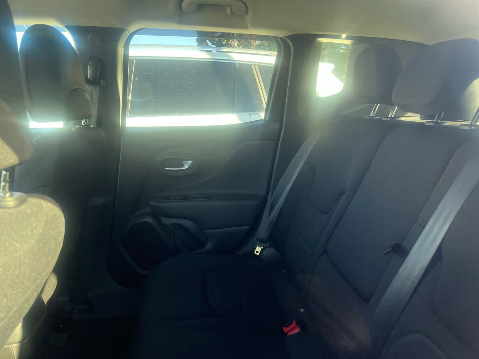2022 Jeep Renegade Latitude photo 2