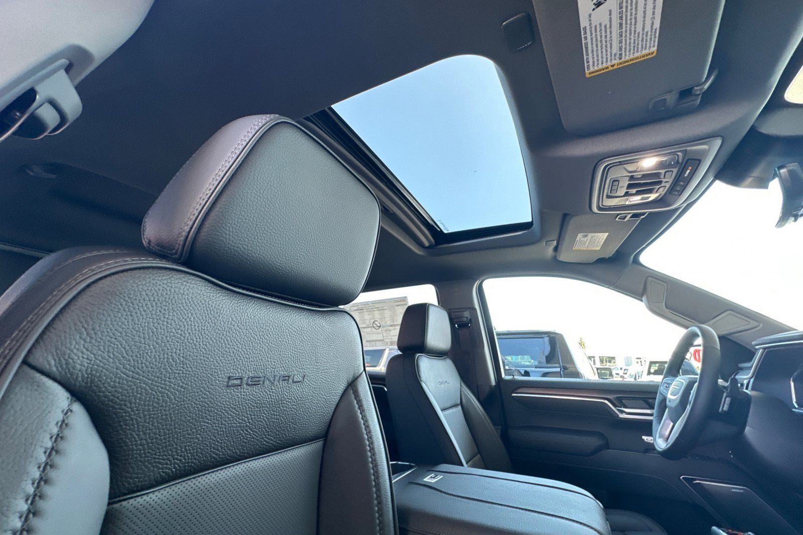 2026 Gmc Sierra 1500 Denali photo 14