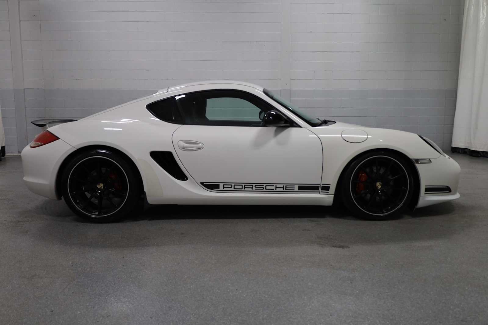 2012 Porsche Cayman R photo 9