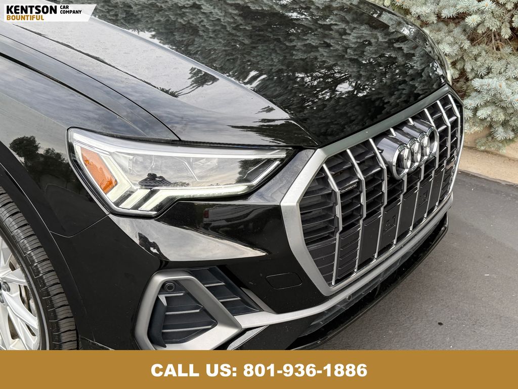 2025 Audi Q3 S line Premium photo 12
