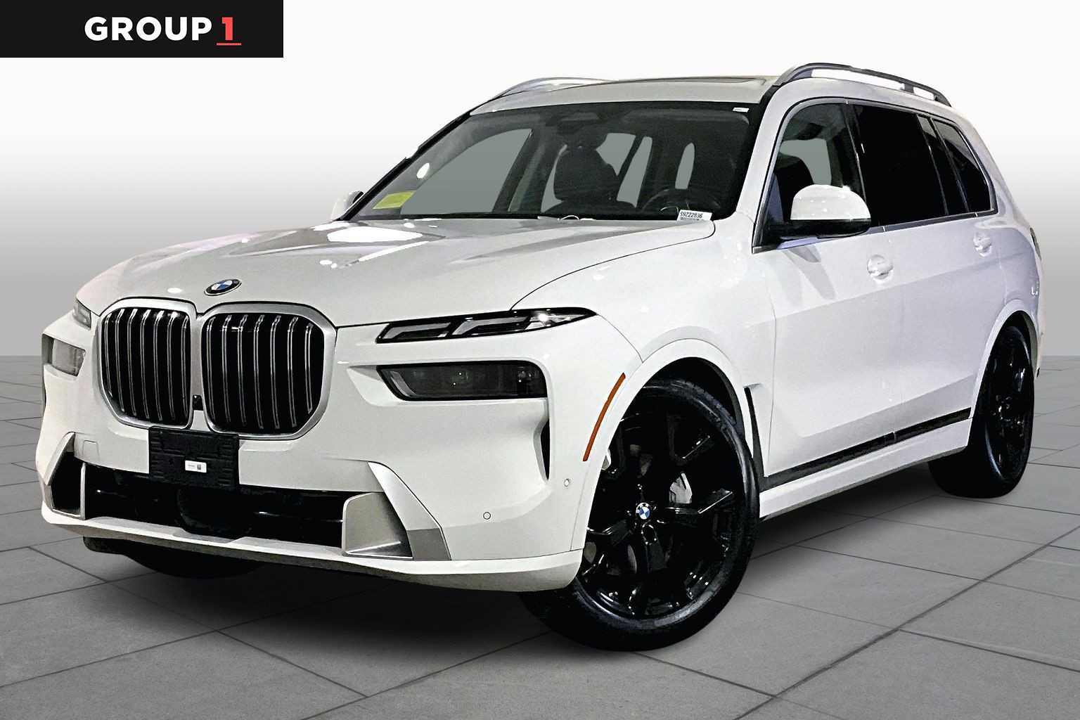 2025 BMW X7 40i's photo