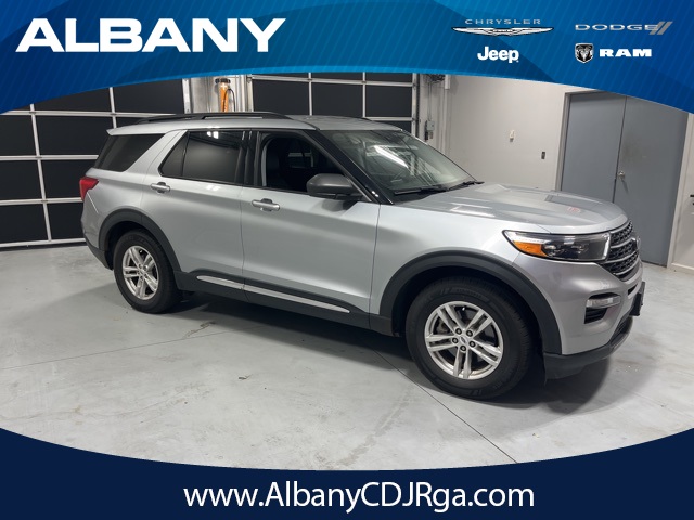 2023 Ford Explorer XLT's photo