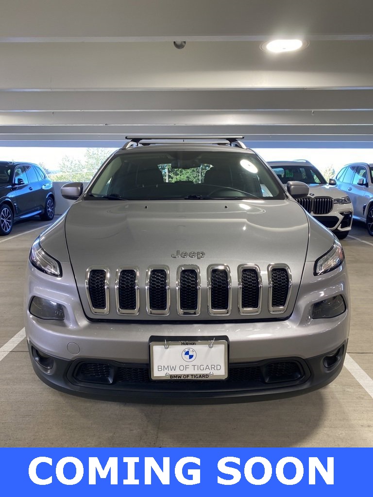 2015 Jeep Cherokee Latitude photo 2