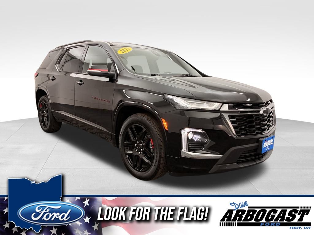 2023 Chevrolet Traverse Premier's photo