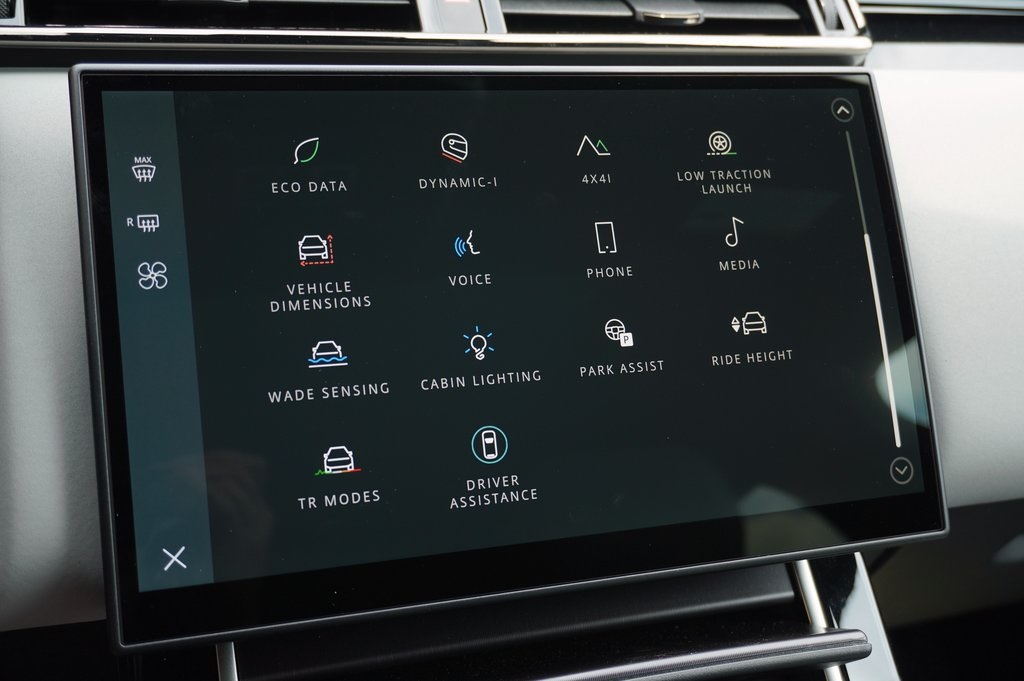 2026 LAND ROVER RANGE ROVER VELAR - Image 20