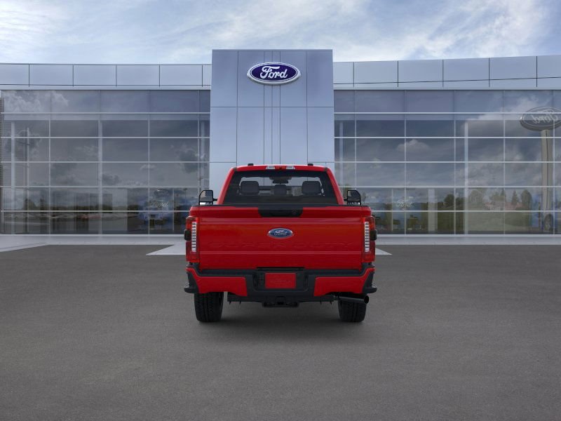 2025 Ford F-350 photo 4