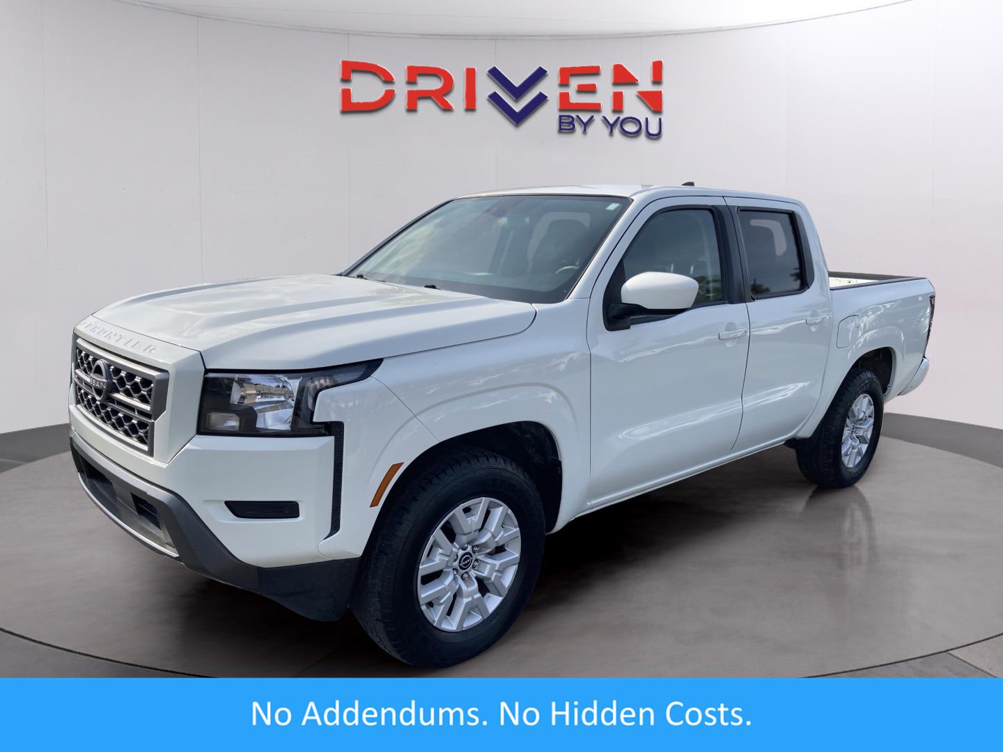 2022 Nissan Frontier SV's photo