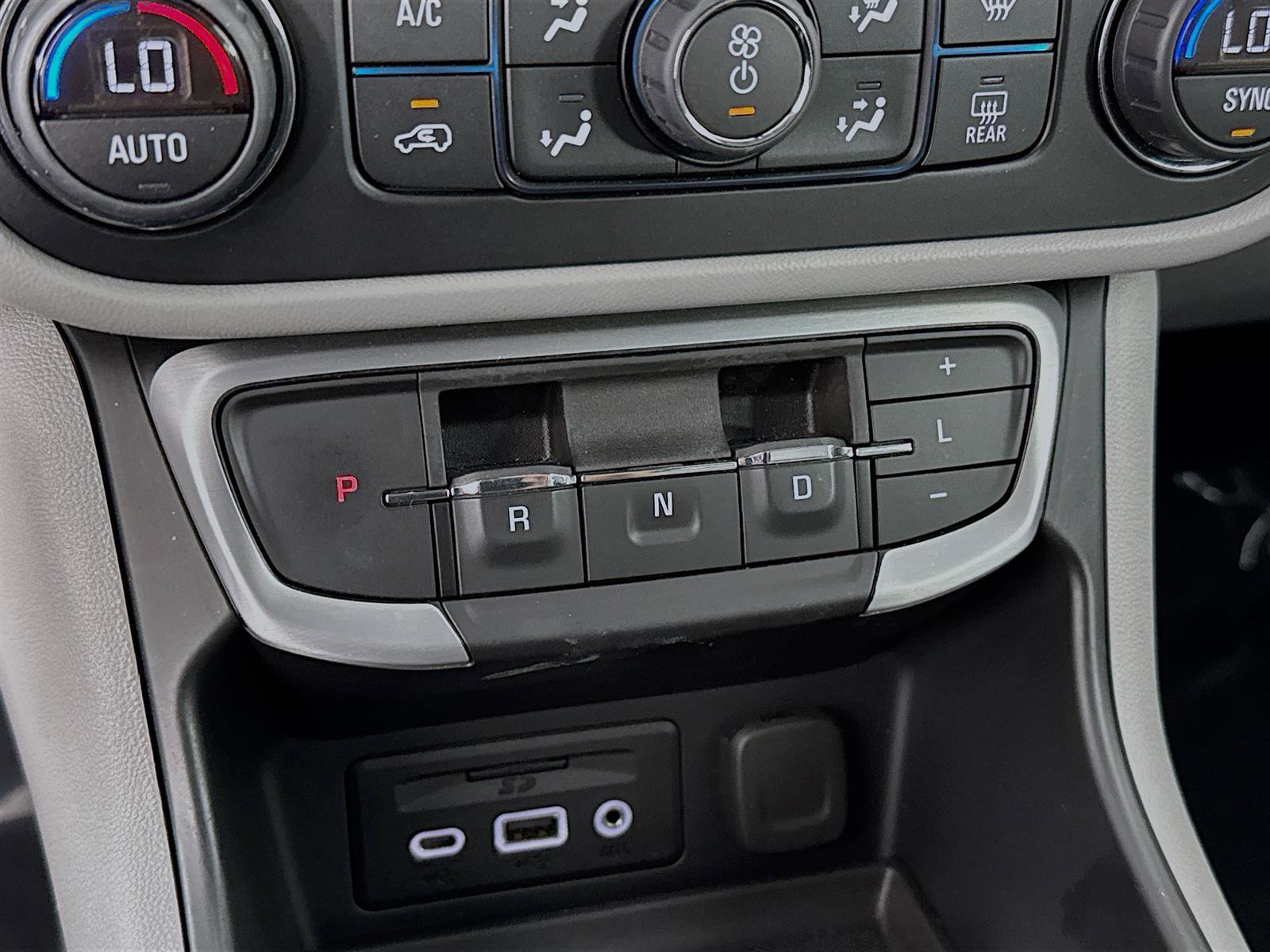 2022 Gmc Terrain SLT photo 15
