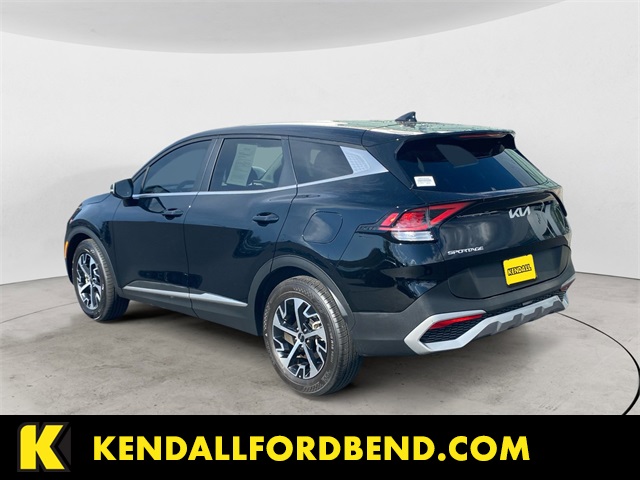 2023 Kia Sportage EX photo 3
