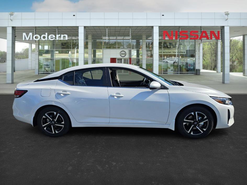 2025 Nissan Sentra SV photo 3