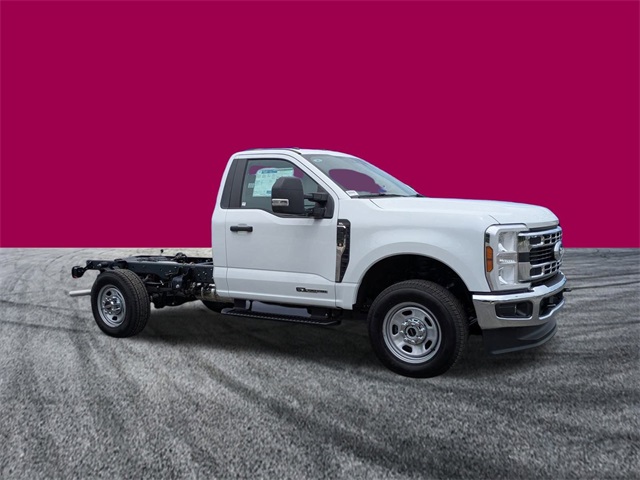 2026 Ford F-350 XL photo 2