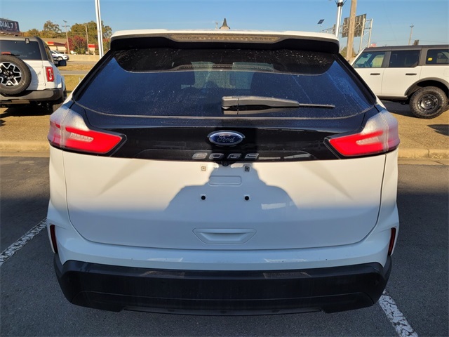2021 Ford Edge SE photo 4