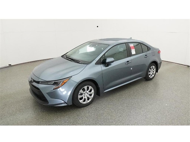 2026 Toyota Corolla LE's photo