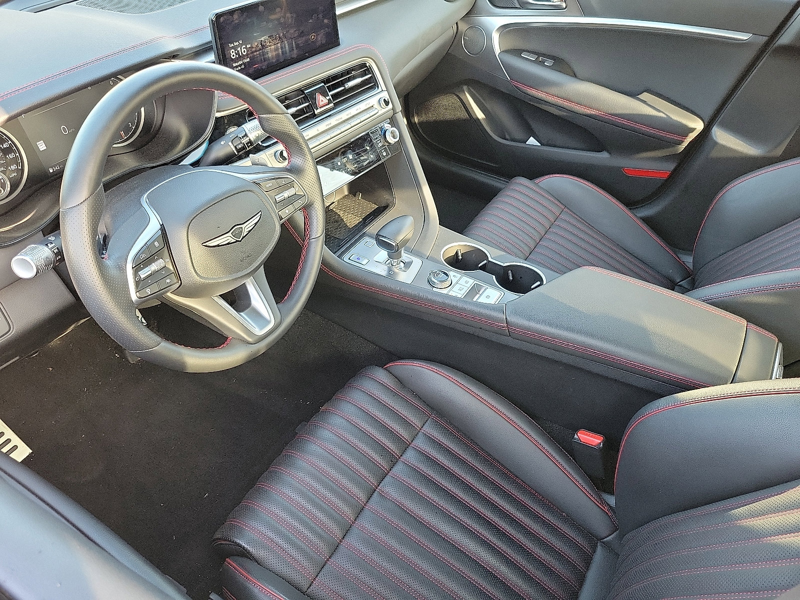 2025 Genesis G70 3.3T Sport Advanced photo 3