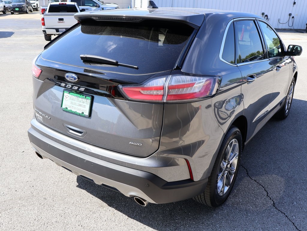 2024 Ford Edge Titanium photo 5