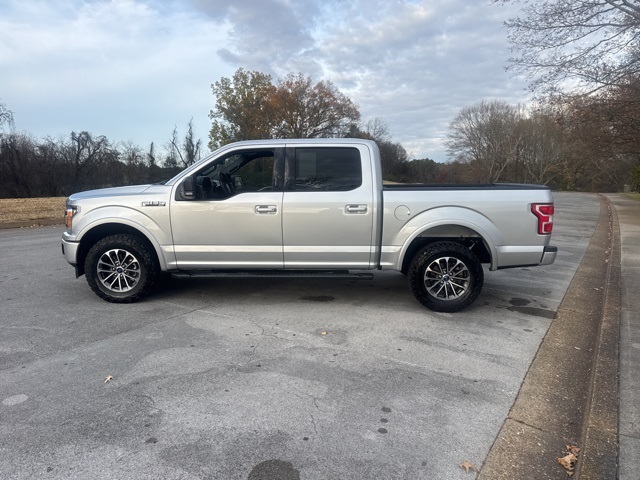 2019 Ford F-150 XLT photo 4