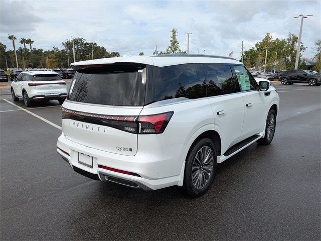 2026 Infiniti QX80 Luxe photo 3
