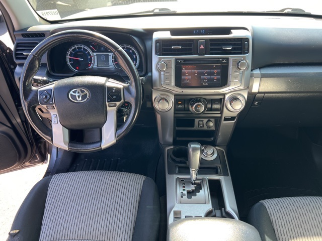 2015 Toyota 4Runner Limited photo 4