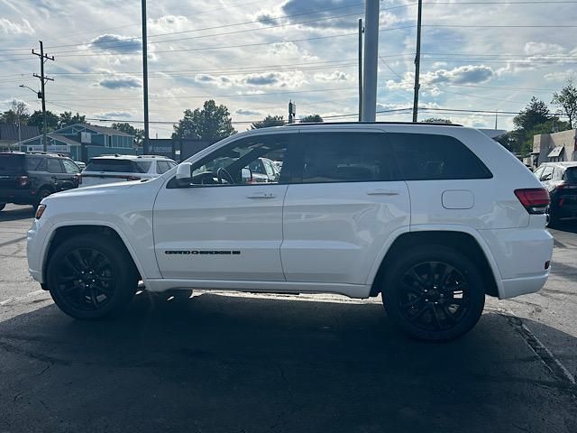 2022 Jeep Cherokee Laredo X photo 8