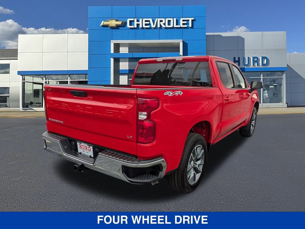 2025 Chevrolet Silverado 1500 LT photo 3