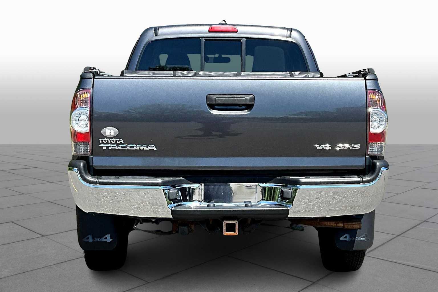 2015 Toyota Tacoma SR5 photo 4