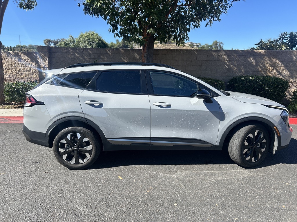 2023 Kia Sportage X-Line photo 2