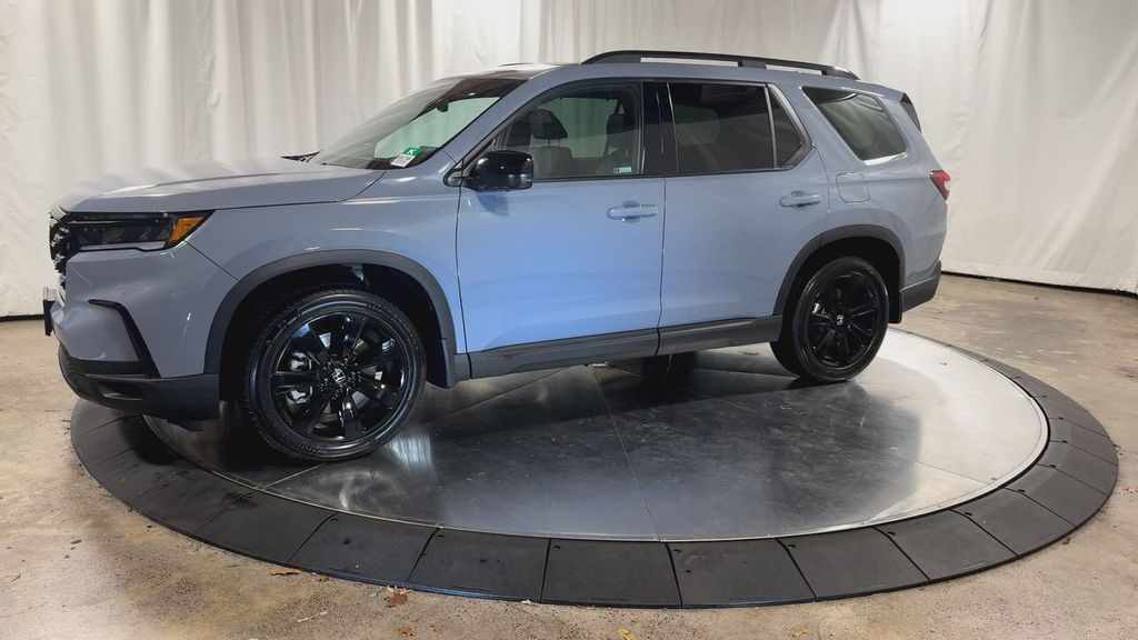 2025 Honda Pilot Black Edition photo 3