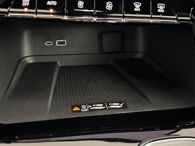 2024 Chevrolet Traverse photo 40