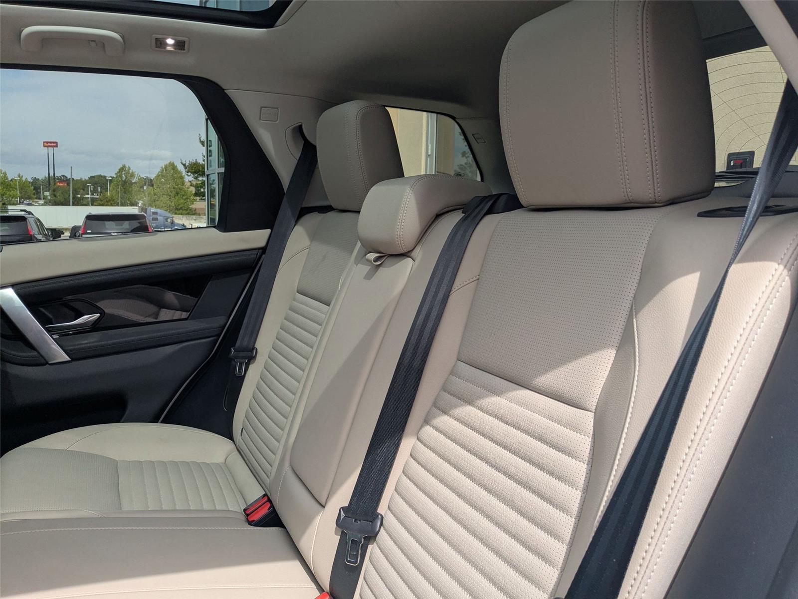 2024 Land Rover Discovery Sport S photo 24