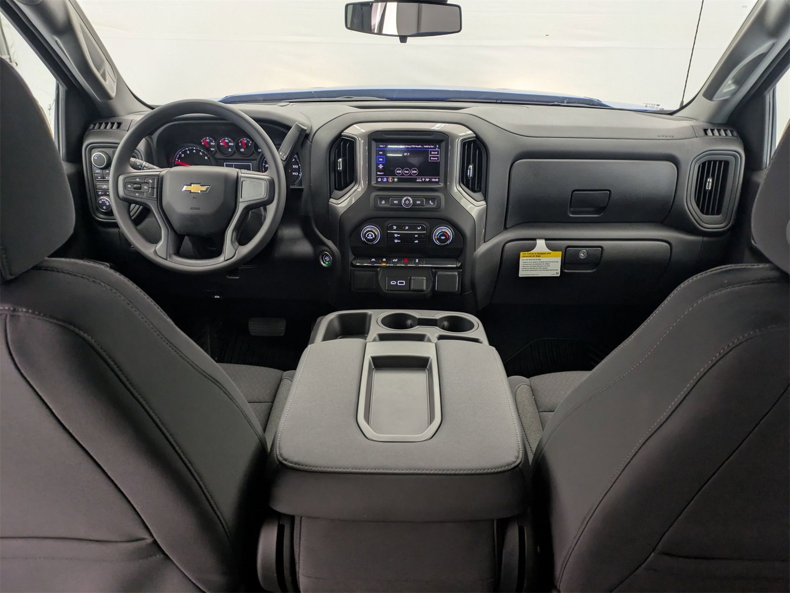 2025 Chevrolet Silverado 1500 Custom photo 17