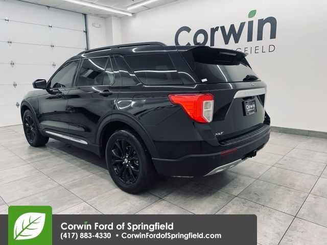 2020 Ford Explorer XLT photo 2