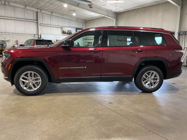2025 Jeep Grand Cherokee Laredo X photo 3