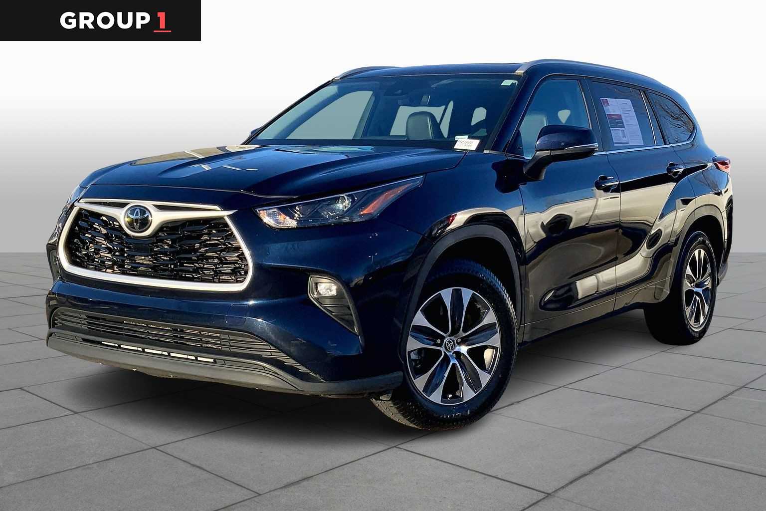 2023 Toyota Highlander XLE's photo