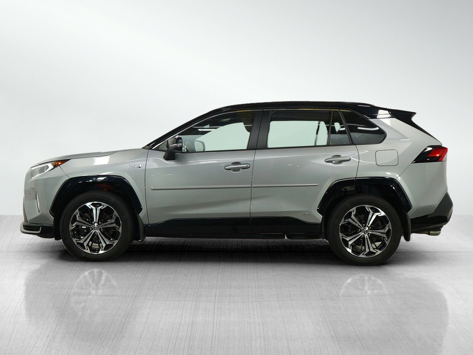Used 2021 Toyota RAV4 XSE with VIN JTMFB3FVXMD056633 for sale in Burnsville, Minnesota