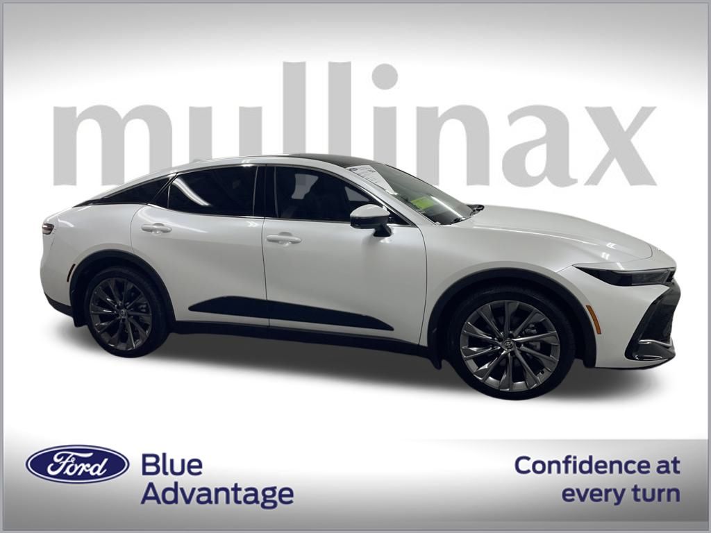 2025 Toyota Crown Limited photo 2