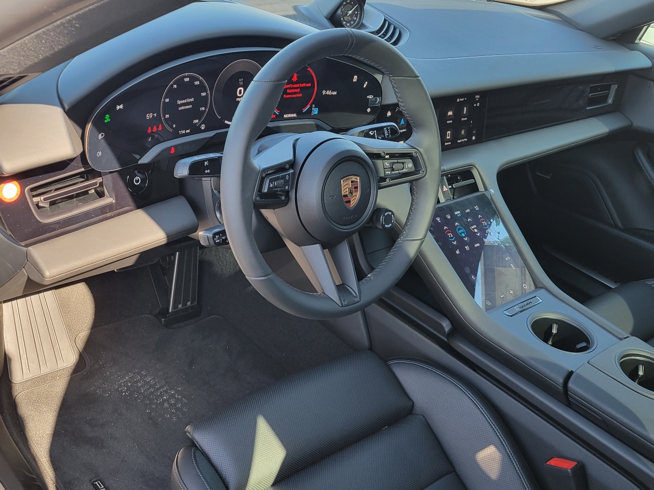 2025 Porsche Taycan 4S photo 4