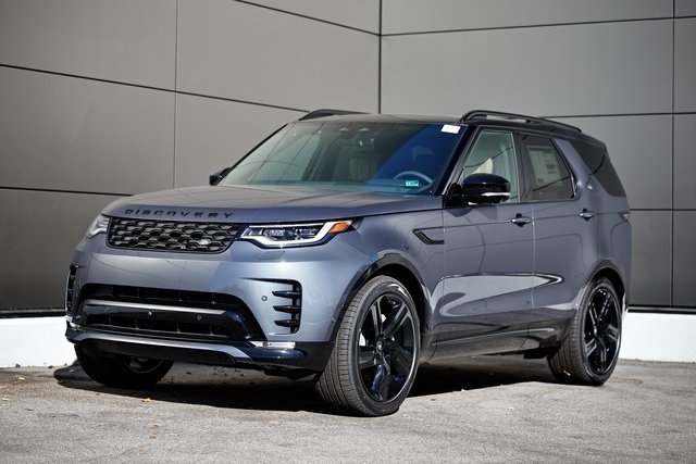 2025 Land Rover Discovery Dynamic SE's photo
