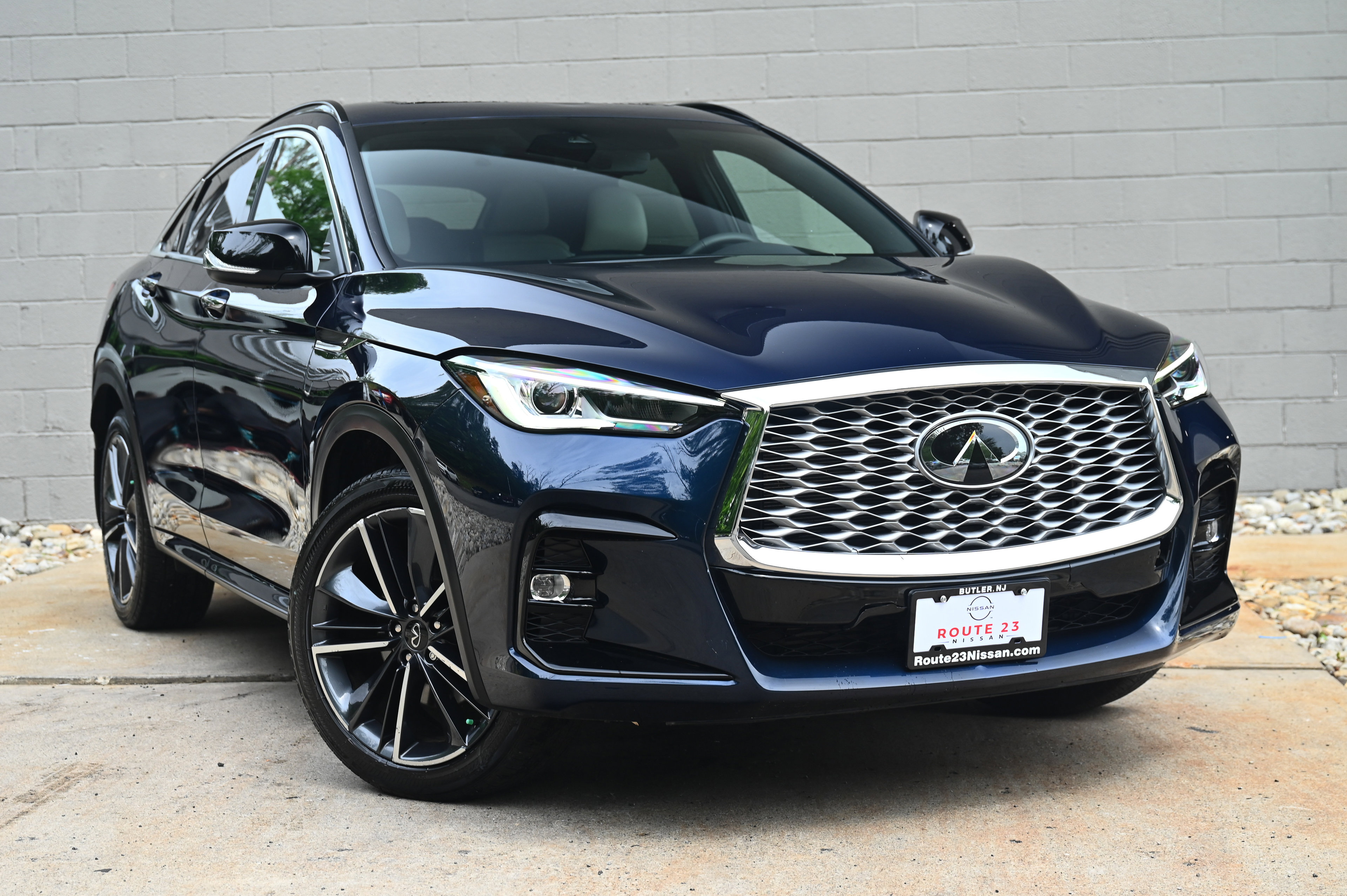 2024 Infiniti QX55 Luxe photo 3