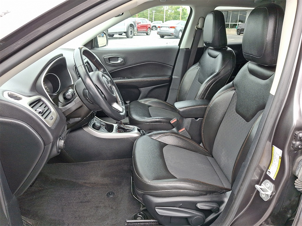 2018 Jeep Compass Latitude photo 12