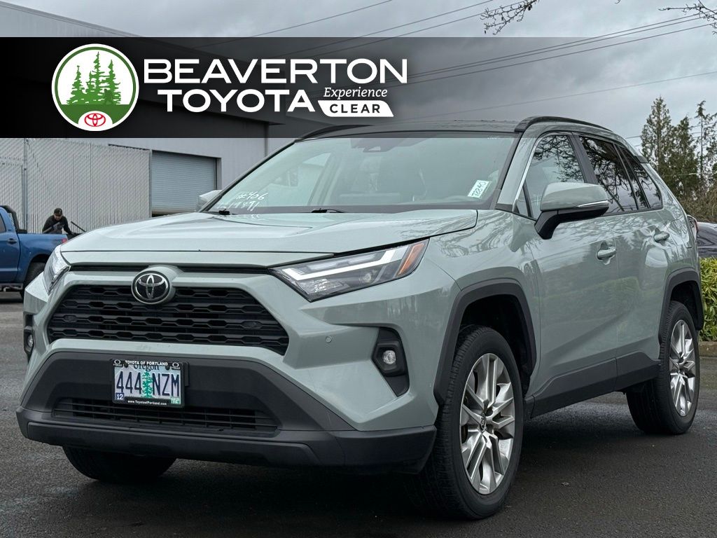 2023 Toyota RAV4 XLE Premium's photo
