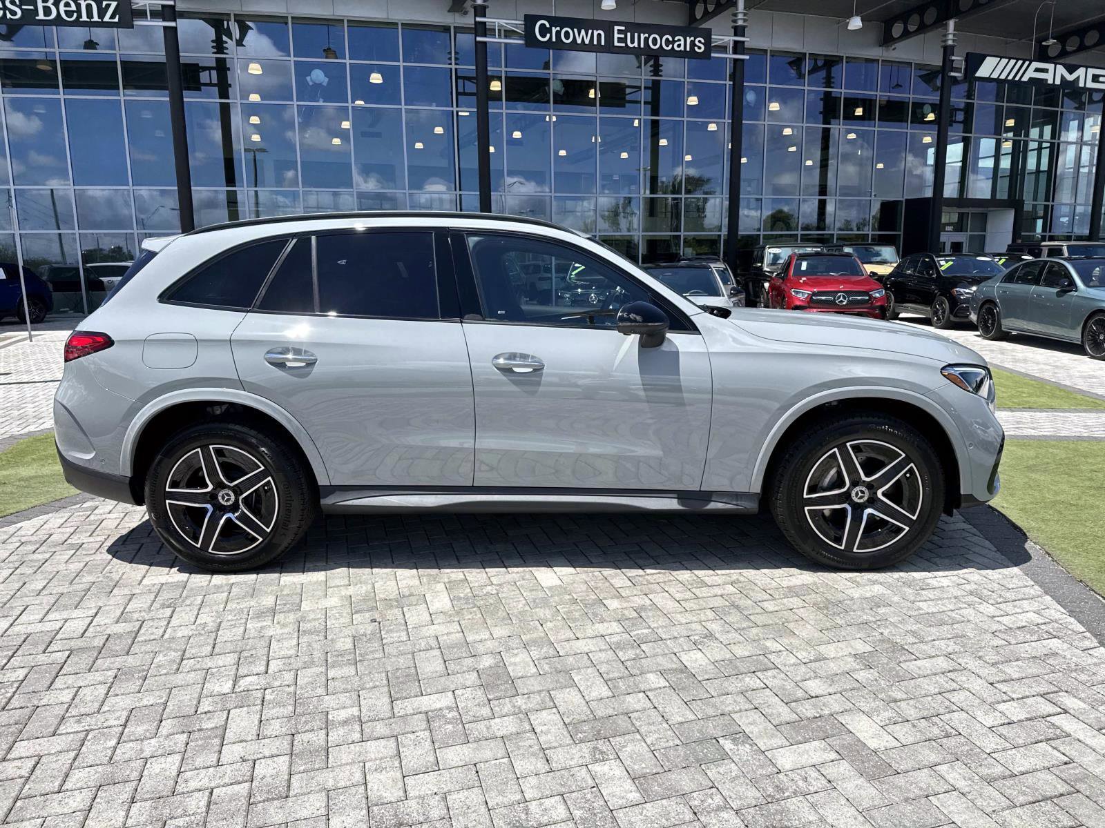 2026 Mercedes Benz GLC 350e 4MATIC photo 3