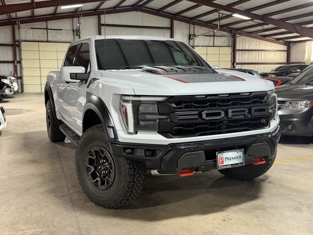 2025 Ford F-150 Raptor's photo