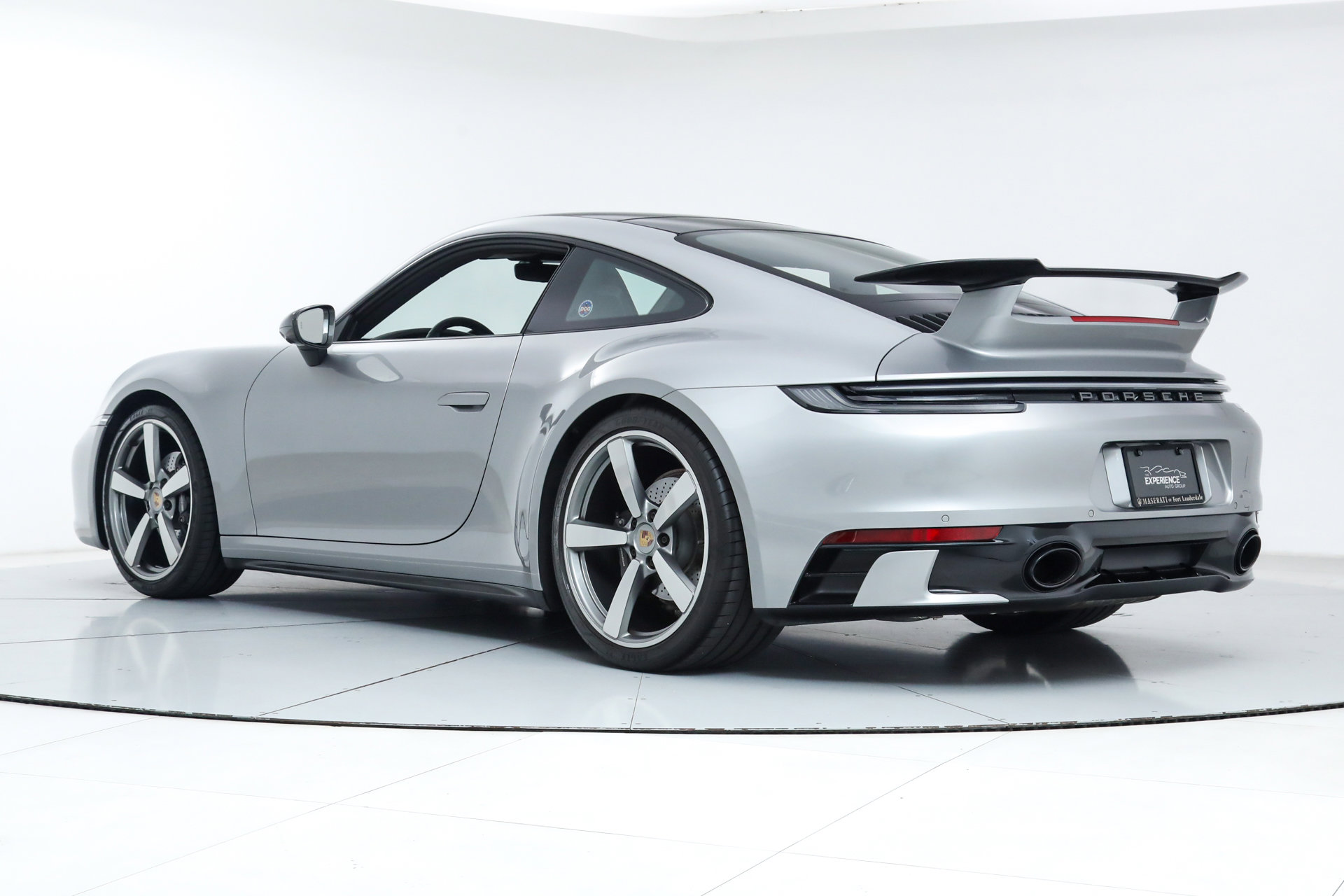 2024 Porsche 911 T photo 3