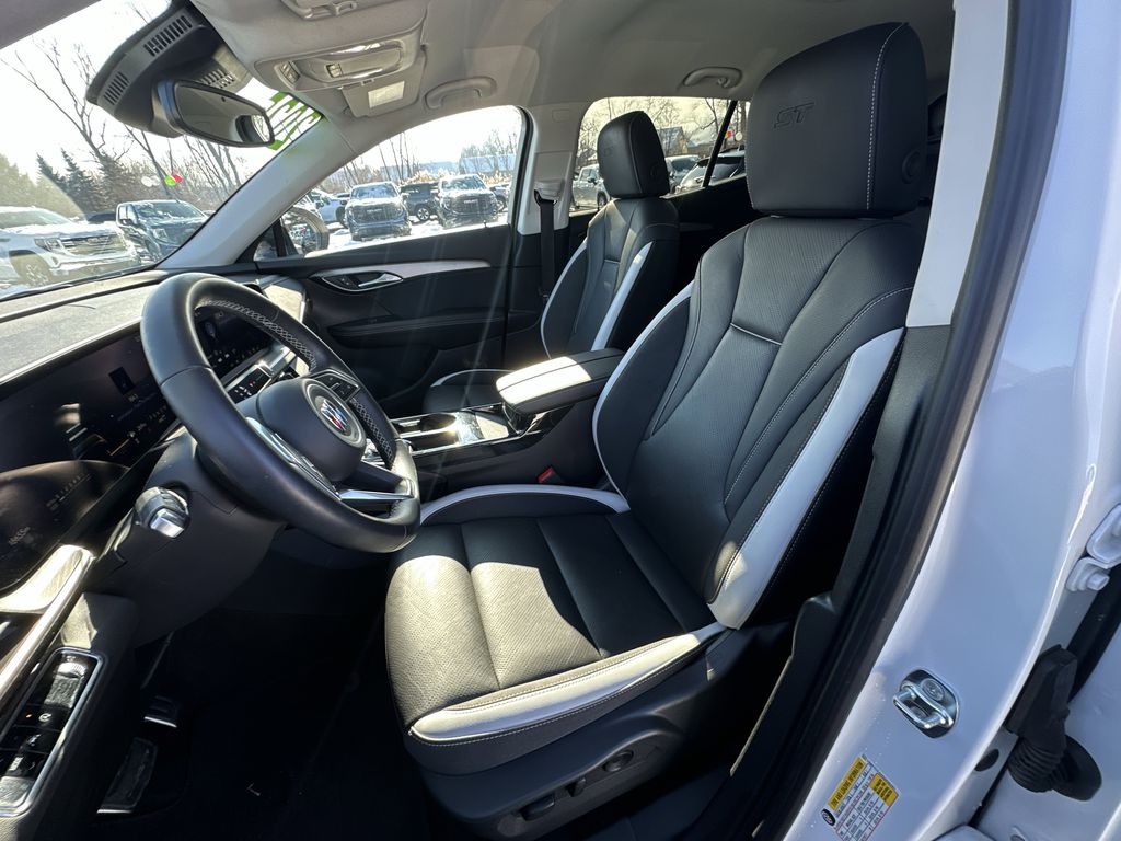 2025 BUICK ENVISION - Image 16