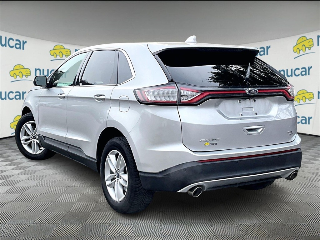 2017 Ford Edge SEL photo 4
