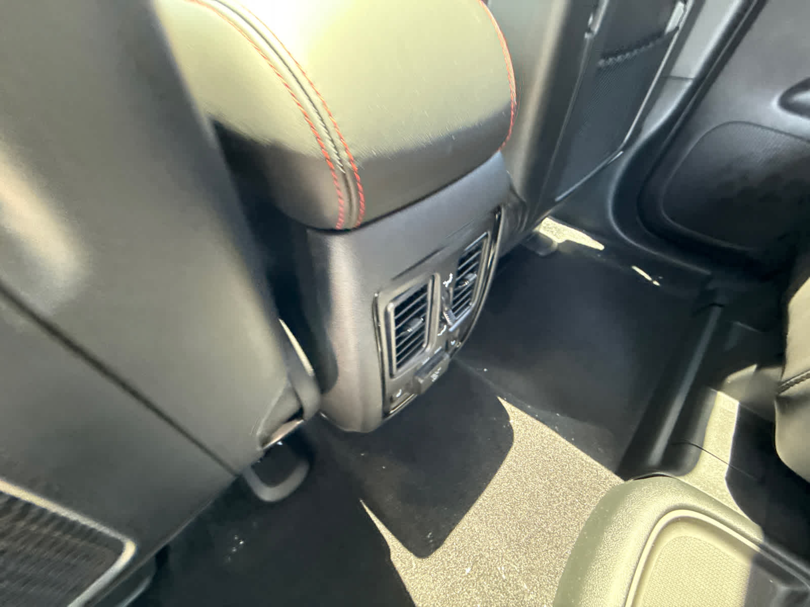 2025 Dodge Durango R/T Plus photo 13